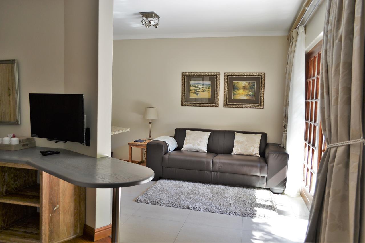 Lydall Wild Tranquil Garden Suites Йоханесбург Екстериор снимка